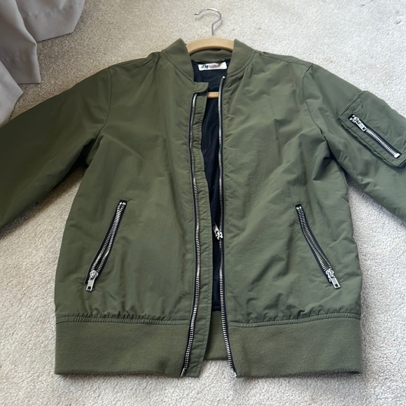 H&M Army Green bomber - Picture 1 of 4